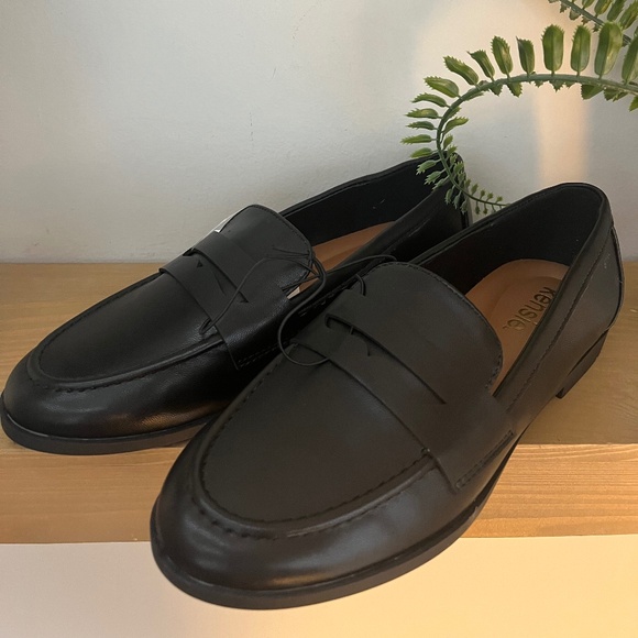 Brand New. Penny Loafer. Shoes for Woman. - Picture 3 of 6